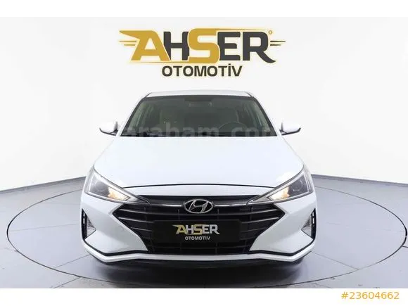 Hyundai Elantra 1.6 MPI Style Image 6